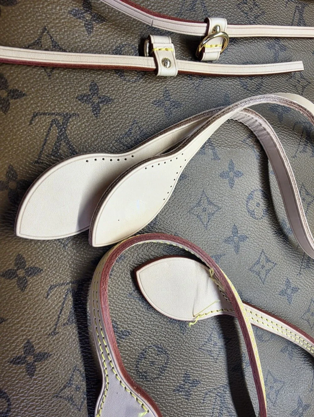 Louis Vuitton Luxury Leather Bag Straps and Side Laces - Cream with Red Edge